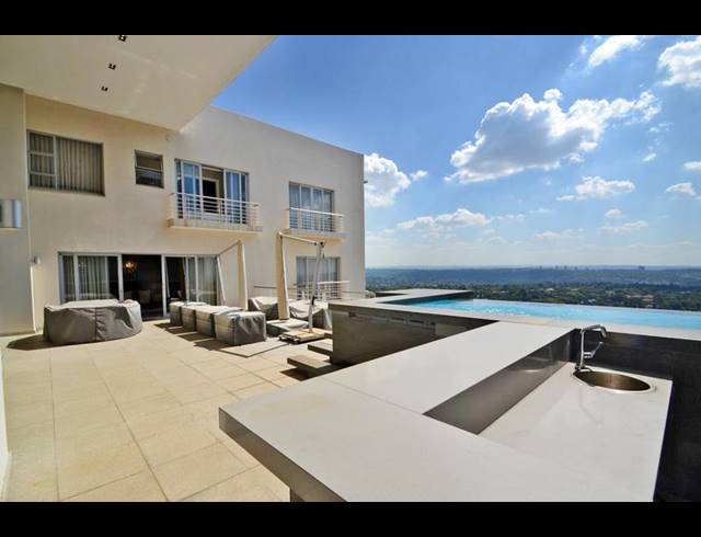 5 BEDROOM APARTMENT FOR SALE IN MORNINGSIDE